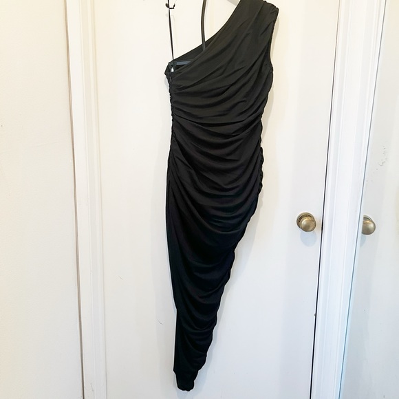 ELLIATT Genie Dress in Black - Picture 5 of 9